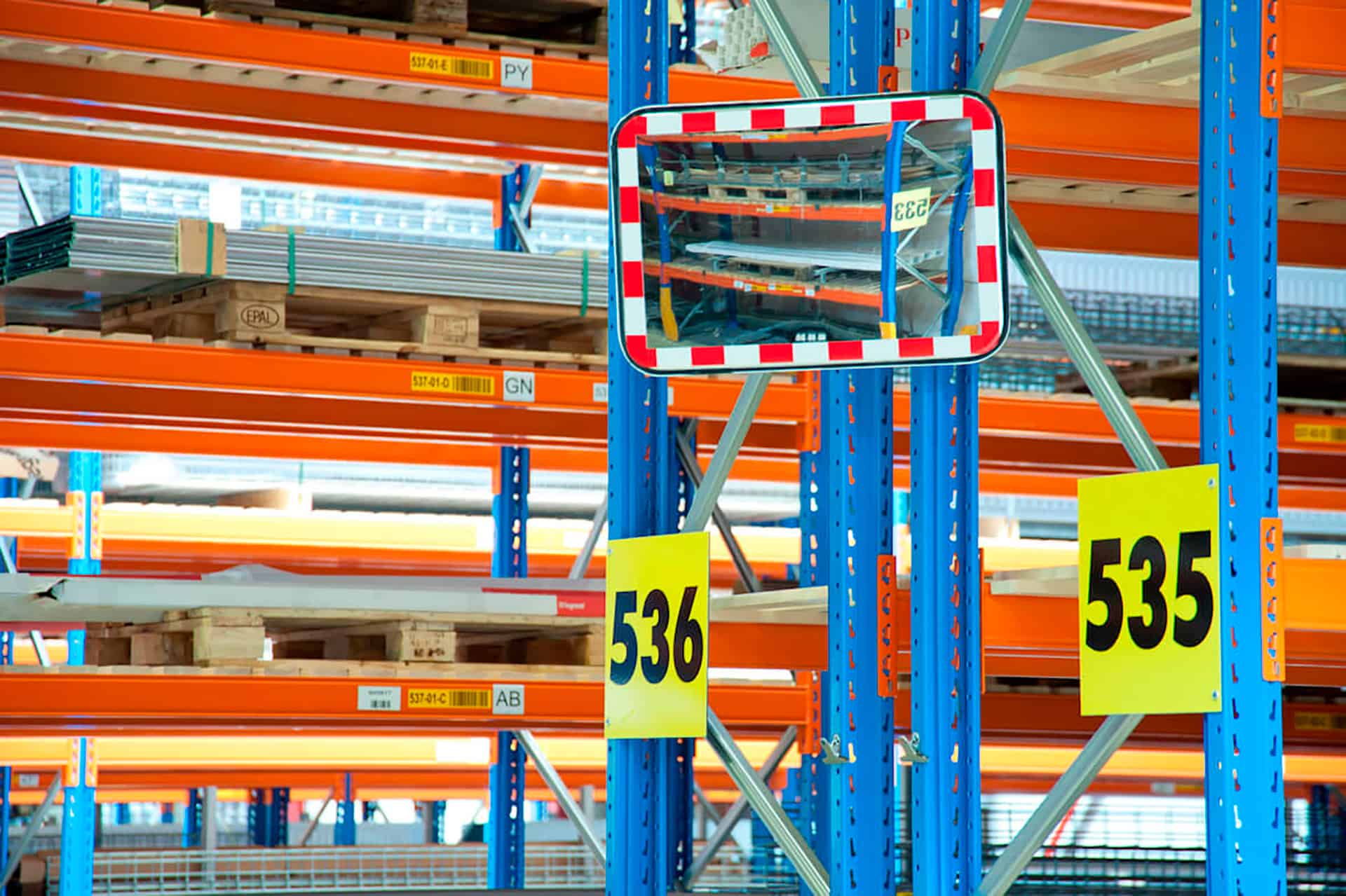 magazijn stellingen